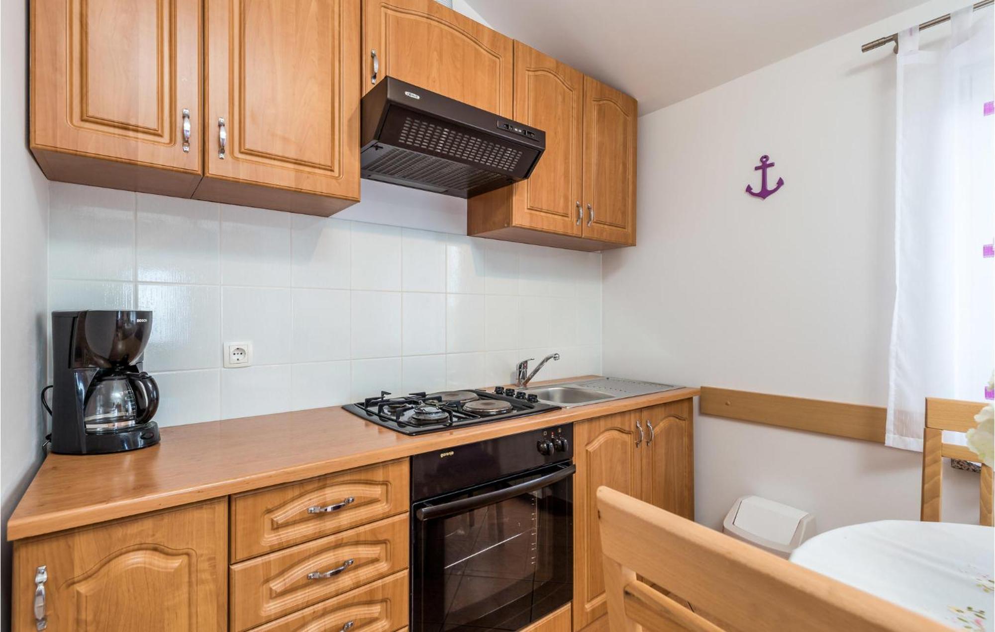 2 Bedroom Beautiful Apartment In Rukavac Rukavac  Exteriör bild